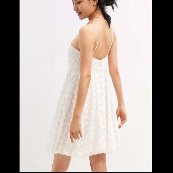 ANTHROPOLOGIE NWT Sachin&Babi Textured Polka Dot Mini Dress Bubble hem size 8. - Picture 4 of 8